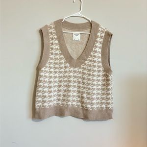 Abercrombie sweater vest!